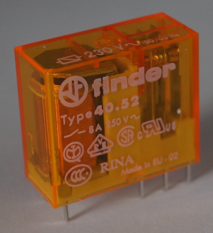 Relay Type 40 52